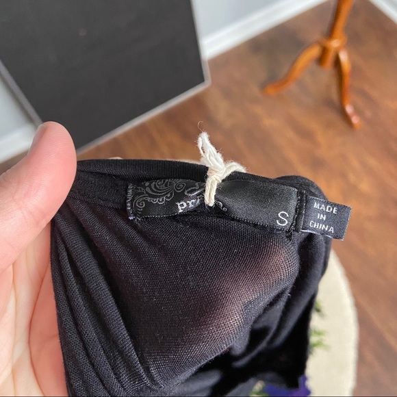 Prana Black Short Sleeve V-Neck Ruched Dress - Picture 6 of 6